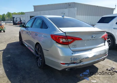 2015 Hyundai Sonata Sport z USA, uszkodzony, nr VIN 5NPE34AF6FH256579